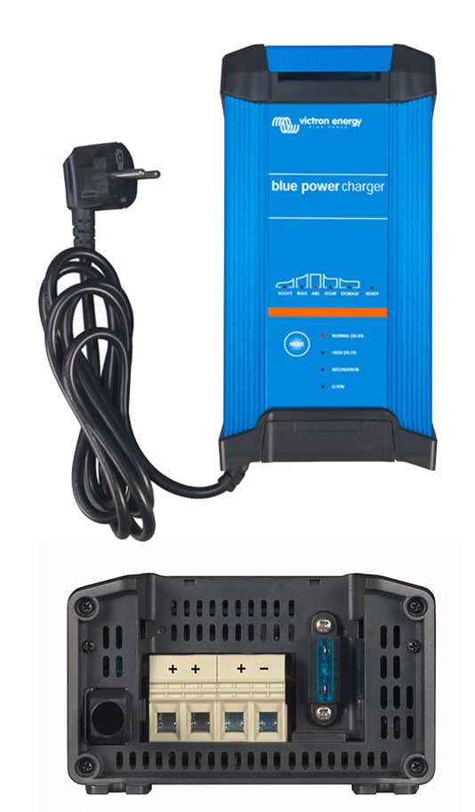 Blue Smart IP22 Ladegerät 12/15(3) 230V - 3 Anschlüsse